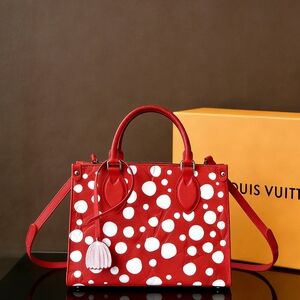 Louis Vuitton MM Tote Bag